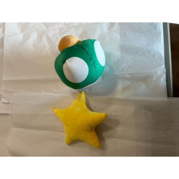 Super Mario TUP Mushroom and Super Star Plushes 8" Pre Loved No Tags - Picture 2 of 5